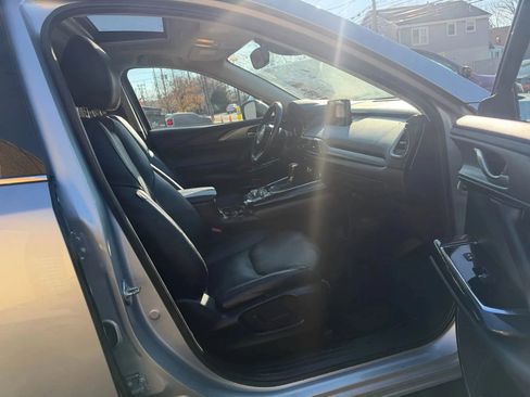 Used 2017 MAZDA CX-9 Touring image 29