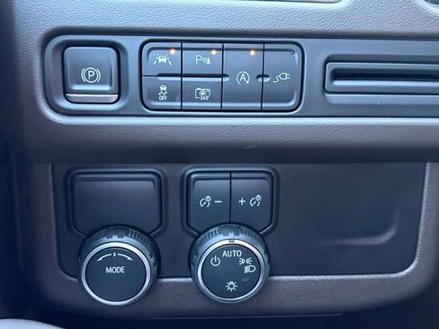 Certified 2022 Chevrolet Tahoe LT w/ LT Signature Plus Package image 9