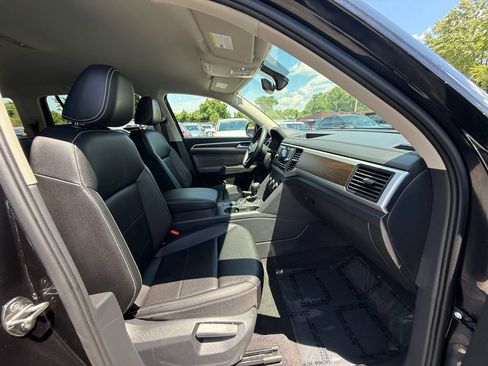 Used 2023 Volkswagen Atlas SE AWD/4WD image 26