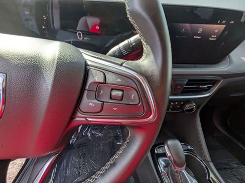 Used 2025 Buick Encore GX Preferred FWD image 18
