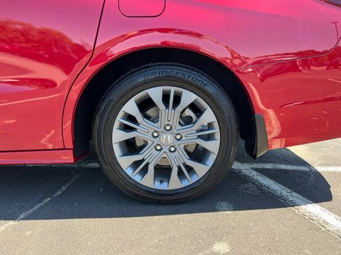 Certified 2025 Honda Odyssey Touring image 22