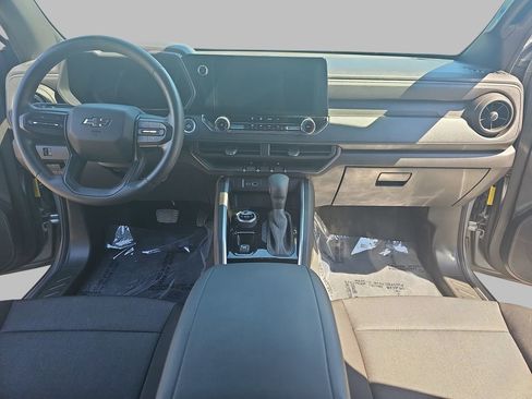Used 2023 Chevrolet Colorado Trail Boss w/ Technology Package AWD/4WD image 11