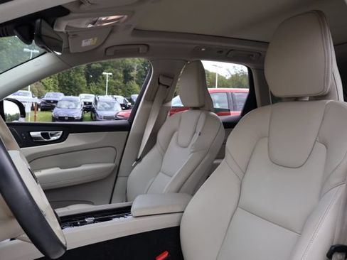 Used 2024 Volvo XC60 B5 Plus w/ Protection Package Premier AWD/4WD image 12