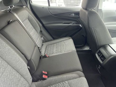 Used 2024 Chevrolet Equinox LT FWD image 9