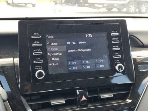 Used 2024 Toyota Camry SE FWD image 20