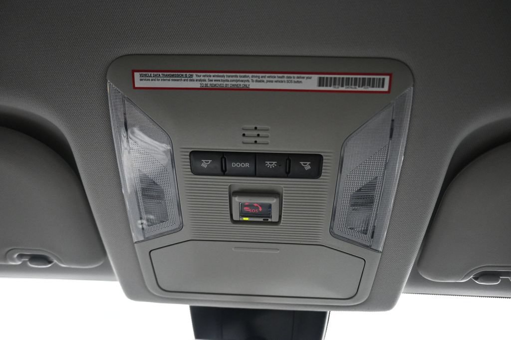 Used 2021 Toyota RAV4 LE FWD image 23