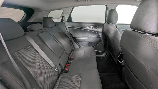 Used 2024 Kia Sportage LX FWD image 19