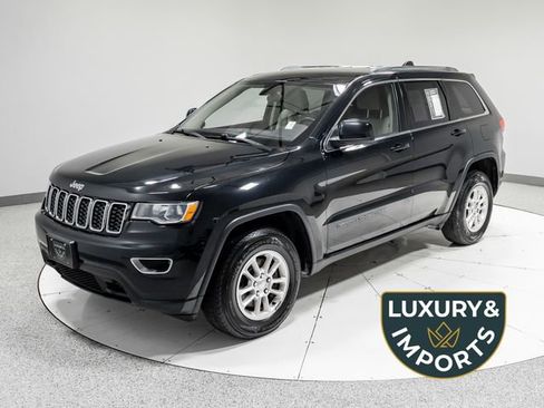 Used 2019 Jeep Grand Cherokee Laredo AWD/4WD image 1