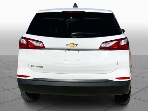 Certified 2021 Chevrolet Equinox LS w/ LS Convenience Package image 4