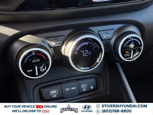 Certified 2025 Hyundai Venue Limited image 28