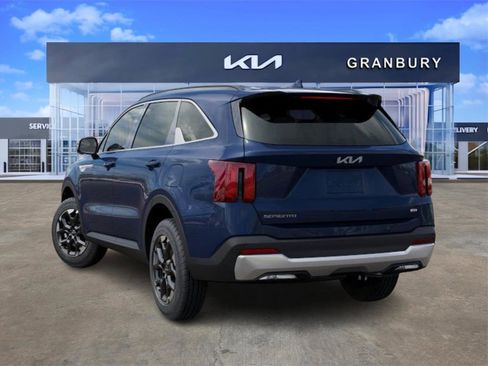 New 2026 Kia Sorento S image 5