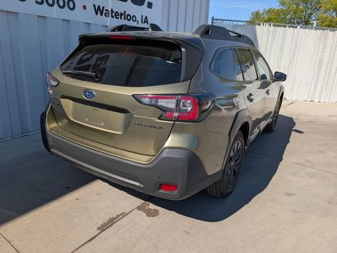 Used 2025 Subaru Outback Onyx Edition AWD/4WD image 14