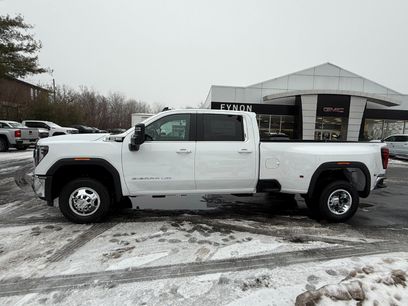 New 2026 GMC Sierra 3500 SLE w/ Preferred Package