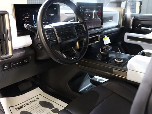 Used 2025 GMC Hummer EV 2X AWD/4WD image 47