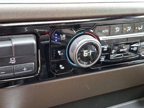 Used 2023 Chevrolet Silverado 1500 LTZ w/ LTZ Premium Package image 19