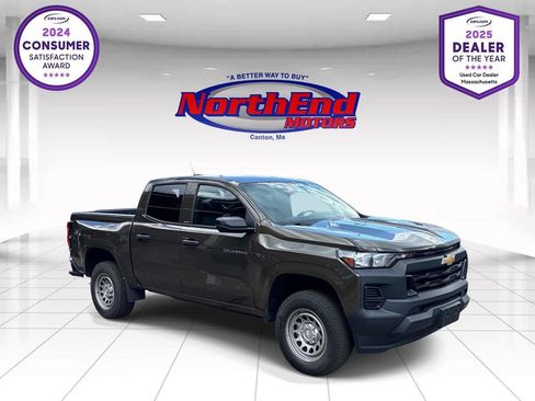 Used 2023 Chevrolet Colorado W/T RWD image 1