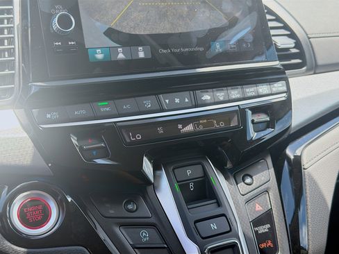New 2026 Honda Odyssey Touring image 15