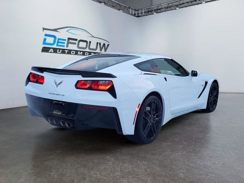 Used 2019 Chevrolet Corvette Stingray Coupe w/ 1LT image 3