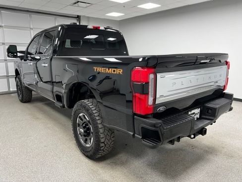 Used 2023 Ford F350 Platinum w/ Tremor Off-Road Package AWD/4WD image 7