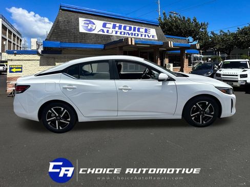 Used 2024 Nissan Sentra SV FWD image 9