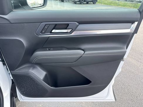 New 2026 GMC Terrain Elevation w/ Elevation Premium Package AWD/4WD image 39