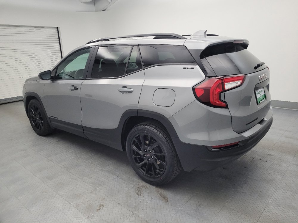 Used 2023 GMC Terrain SLE w/ Driver Convenience Package FWD image 3