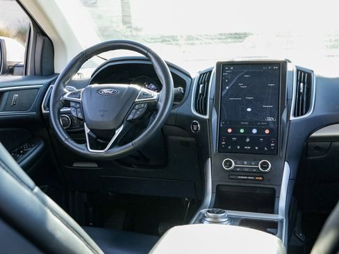 Used 2024 Ford Edge SEL image 23