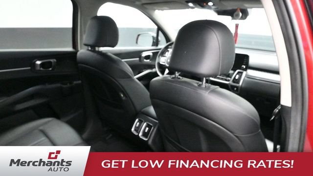 Used 2023 Kia Sorento S w/ Panoramic Sunroof Package FWD image 12