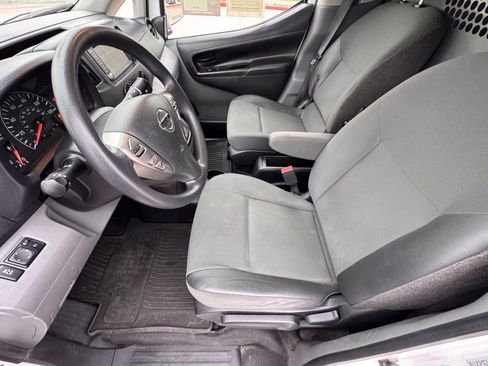 Used 2020 Nissan NV200 SV image 11