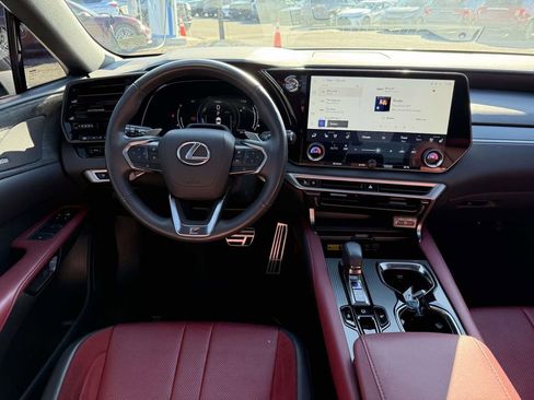 Used 2024 Lexus RX 500h F Sport w/ Convenience Package image 8