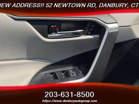 Used 2022 Toyota RAV4 XLE Premium FWD image 13