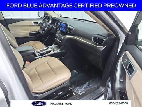 Used 2020 Ford Explorer XLT w/ Equipment Group 202A AWD/4WD image 19