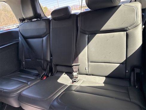 Used 2025 Ford Expedition Active image 17