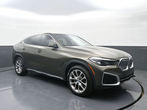 Used 2023 BMW X6 xDrive40i w/ Premium Package AWD/4WD image 3