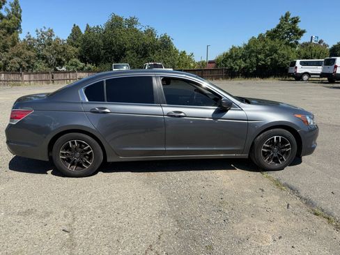 Used 2010 Honda Accord LX image 6