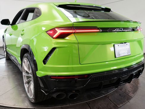 Used 2022 Lamborghini Urus image 30