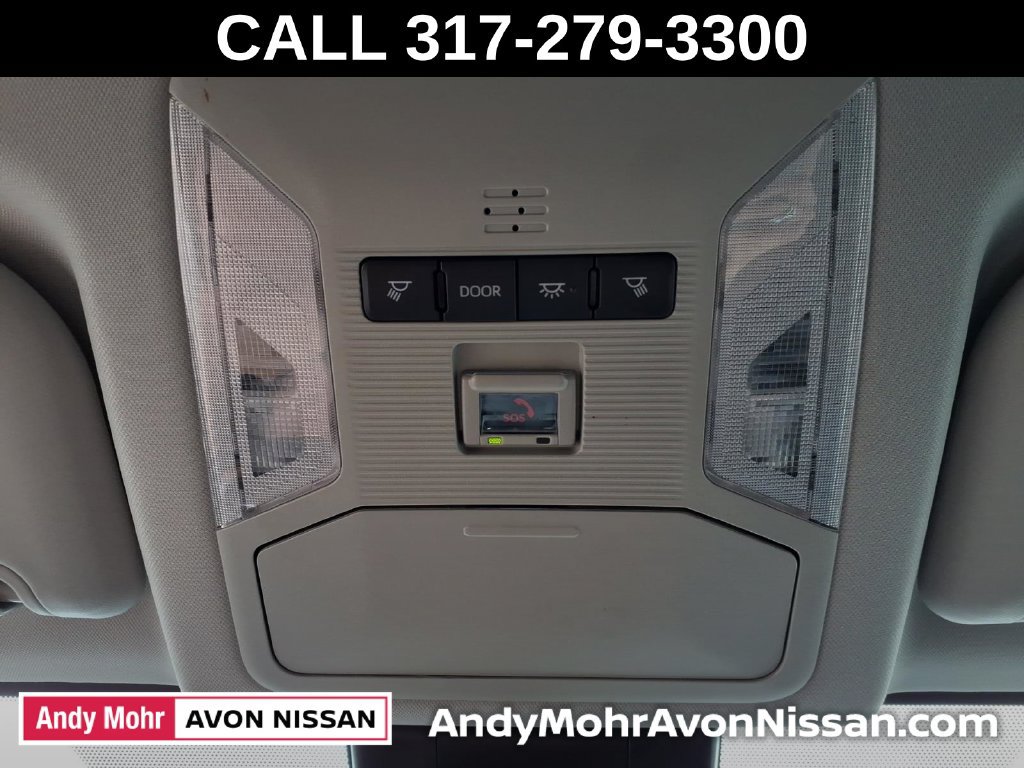 Used 2025 Toyota RAV4 LE AWD/4WD image 33