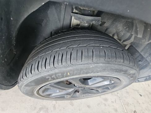 Used 2017 Jeep Renegade Altitude image 21