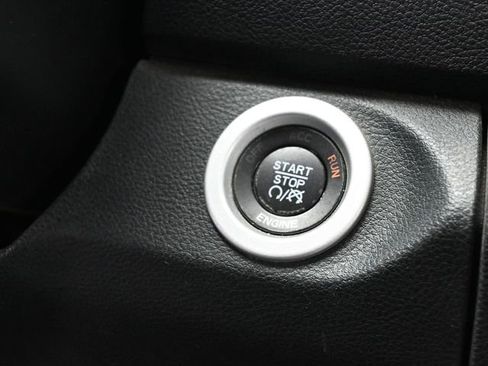 Used 2015 RAM 1500 Laramie w/ Convenience Group image 24