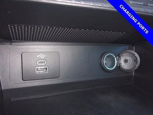 Used 2025 Ford Mustang GT Premium RWD image 7