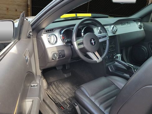 Used 2006 Ford Mustang GT Premium RWD image 5
