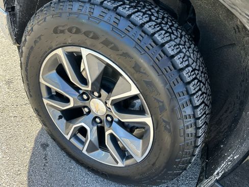 Used 2022 Chevrolet Silverado 1500 LT image 14