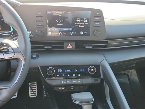 New 2026 Hyundai Elantra Sport image 12