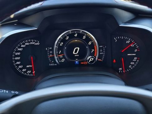 Used 2016 Chevrolet Corvette Z06 w/ 3LZ Preferred Equipment Group image 24