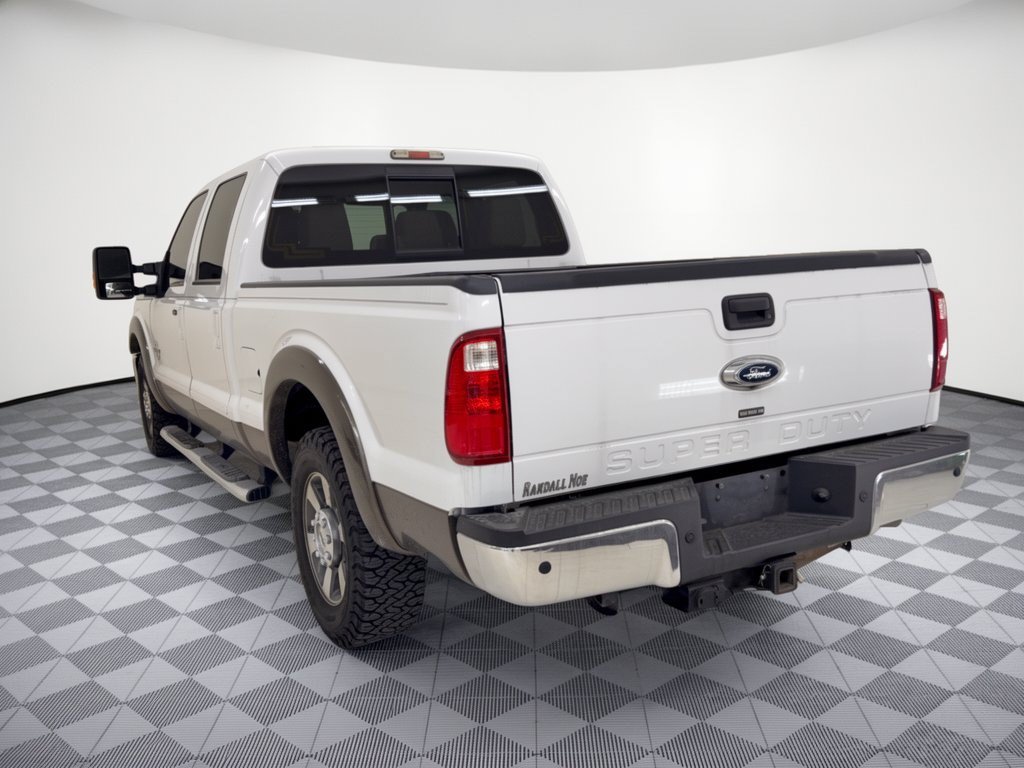 Used 2015 Ford F250 Lariat w/ Lariat Interior Package RWD image 3