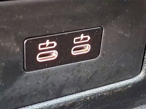 Used 2025 BMW X5 M60i image 33