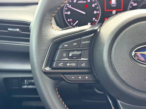 Used 2024 Subaru Crosstrek 2.5i Limited w/ Crosstrek Mirror Package image 25