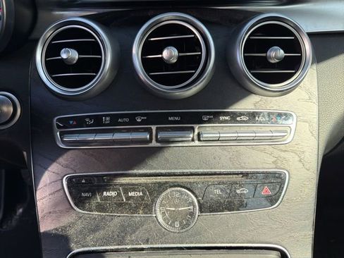 Used 2017 Mercedes-Benz C 300 4MATIC Sedan image 21