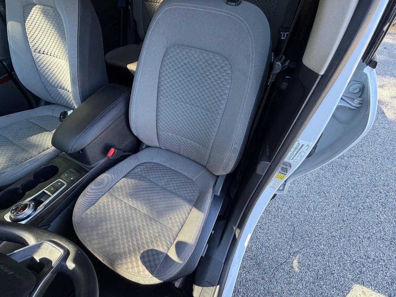 Used 2020 Ford Escape SE AWD/4WD image 11