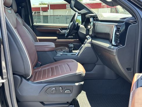 Used 2023 GMC Sierra 1500 Denali Ultimate AWD/4WD image 12